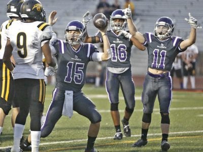 Valencia football bounces back with rout of Newbury Park