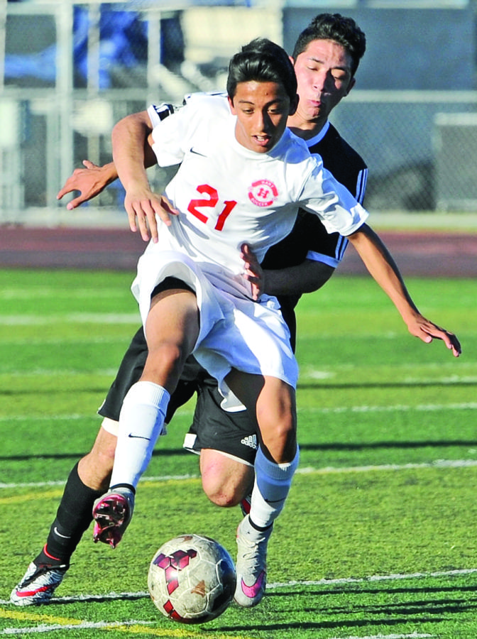 Hart's Jesus Ocampo fights to keep the ball under control. Katharine Lotze/The Signal