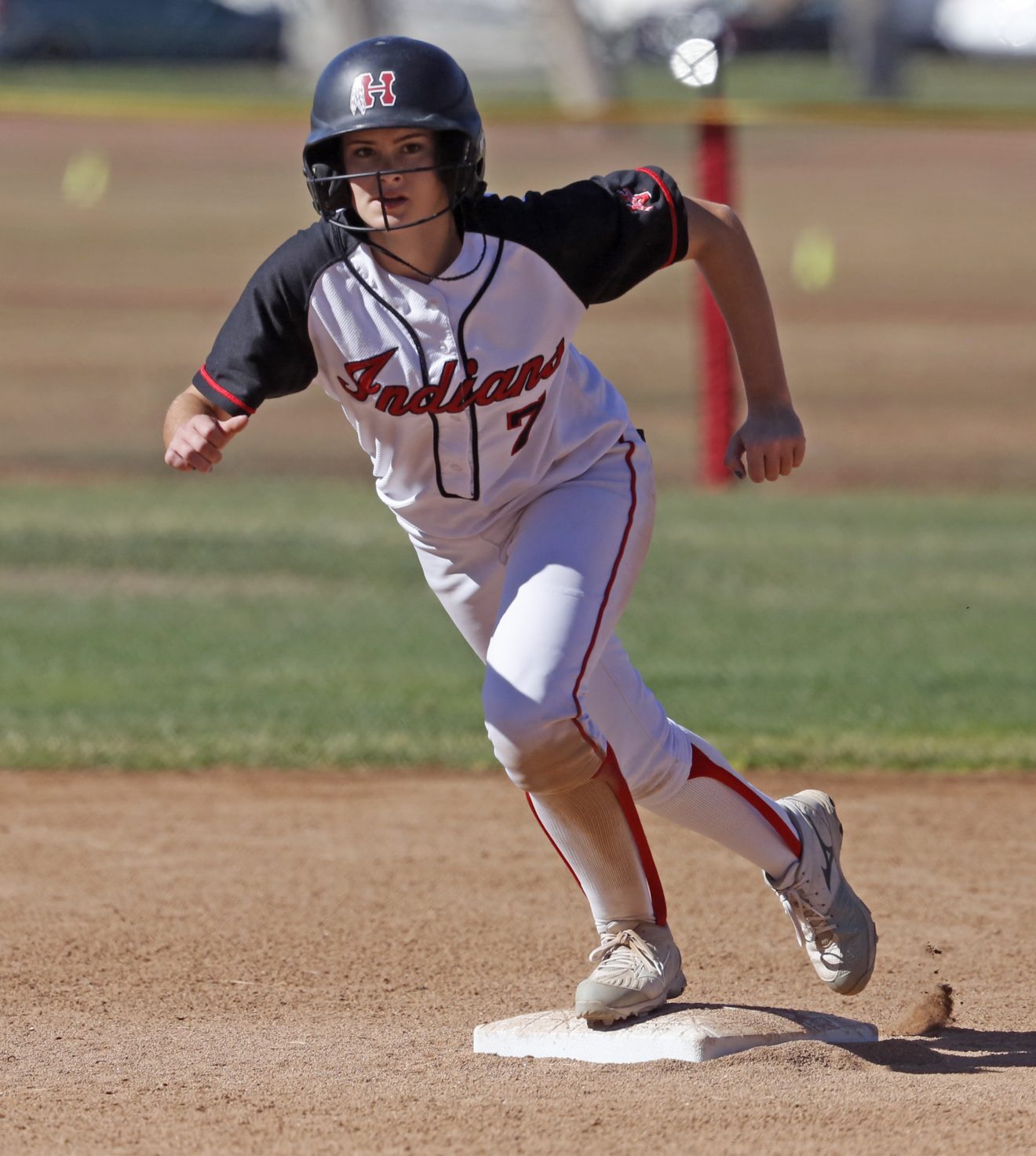 Hart softball advances to 1st quarter final since 2010