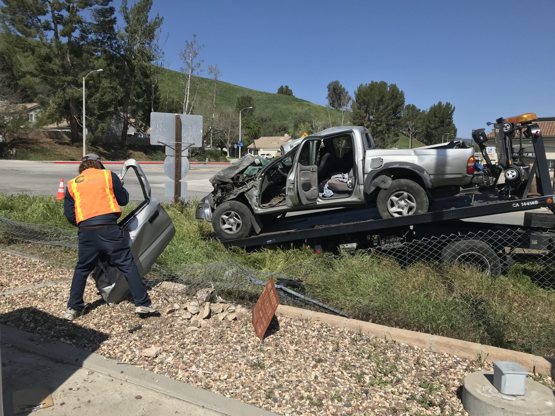 CHP investigating truck crash in Castaic