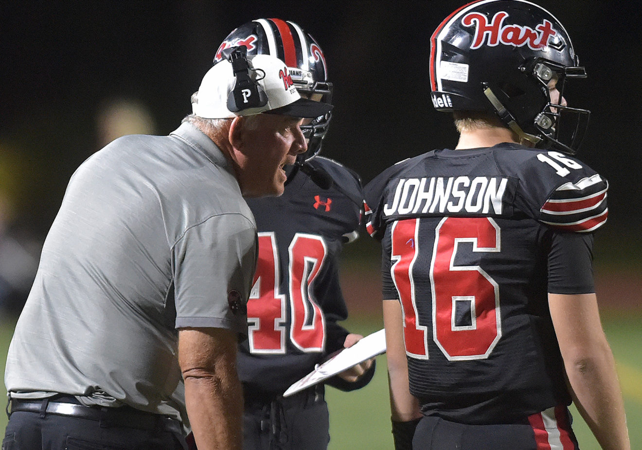 Hart football coach Mike Herrington announces retirement