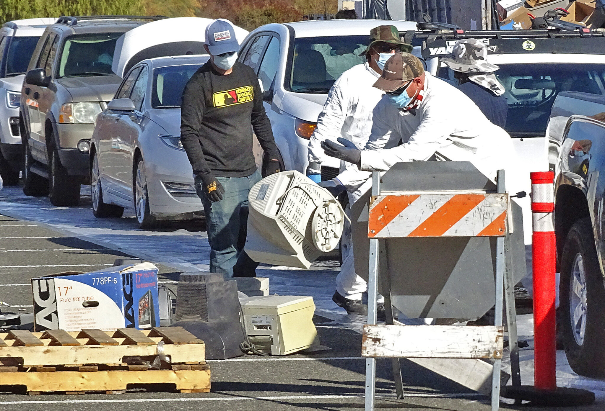 PHOTOS City hosts free household hazardous waste roundup PHOTOS City hosts free household hazardous waste roundup