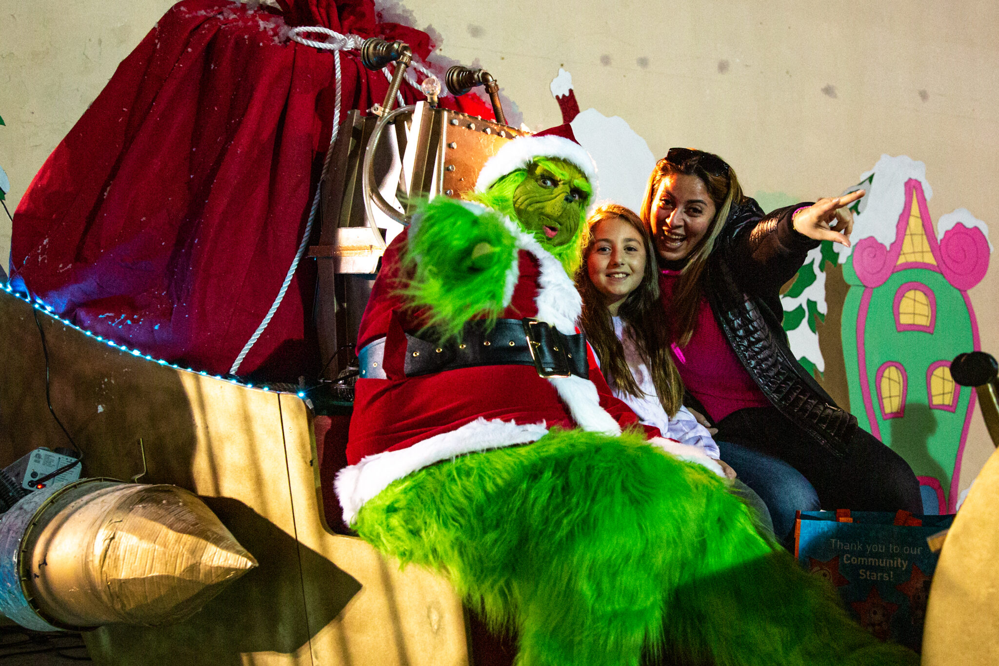 Santa Clarita lights up main street