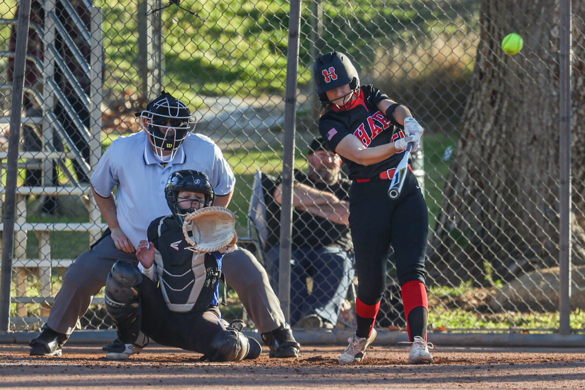 Hart softball picks up win before league play, beats El Camino