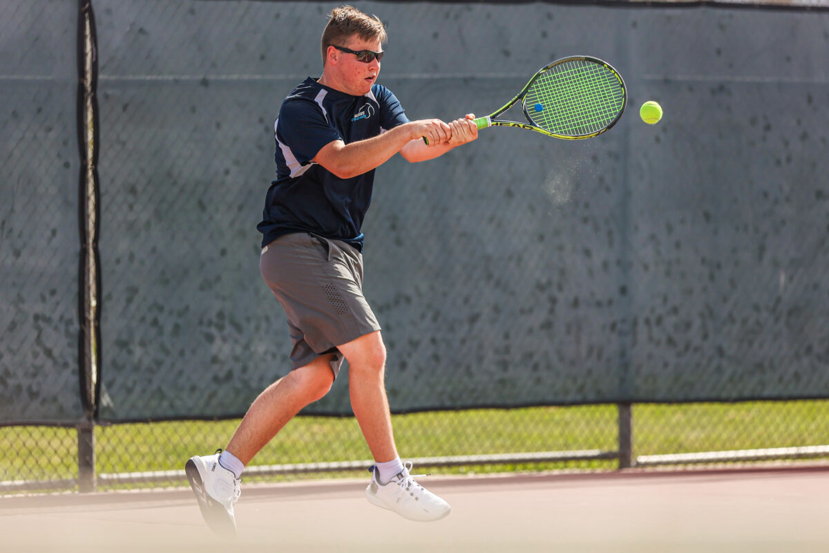 Saugus tennis beats Canyon in season finale
