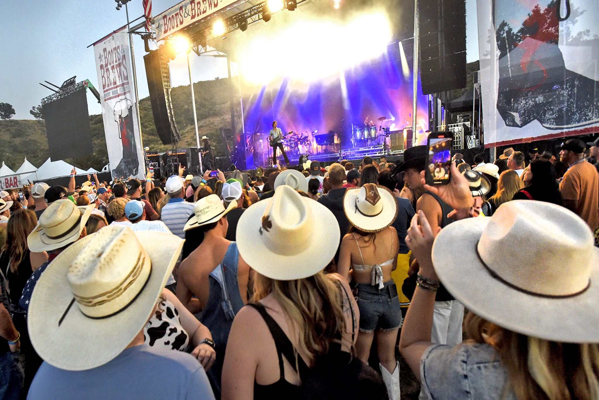 Boots, Brews and Brice Lee Brice performs in SCV for crowd of 8,000 at