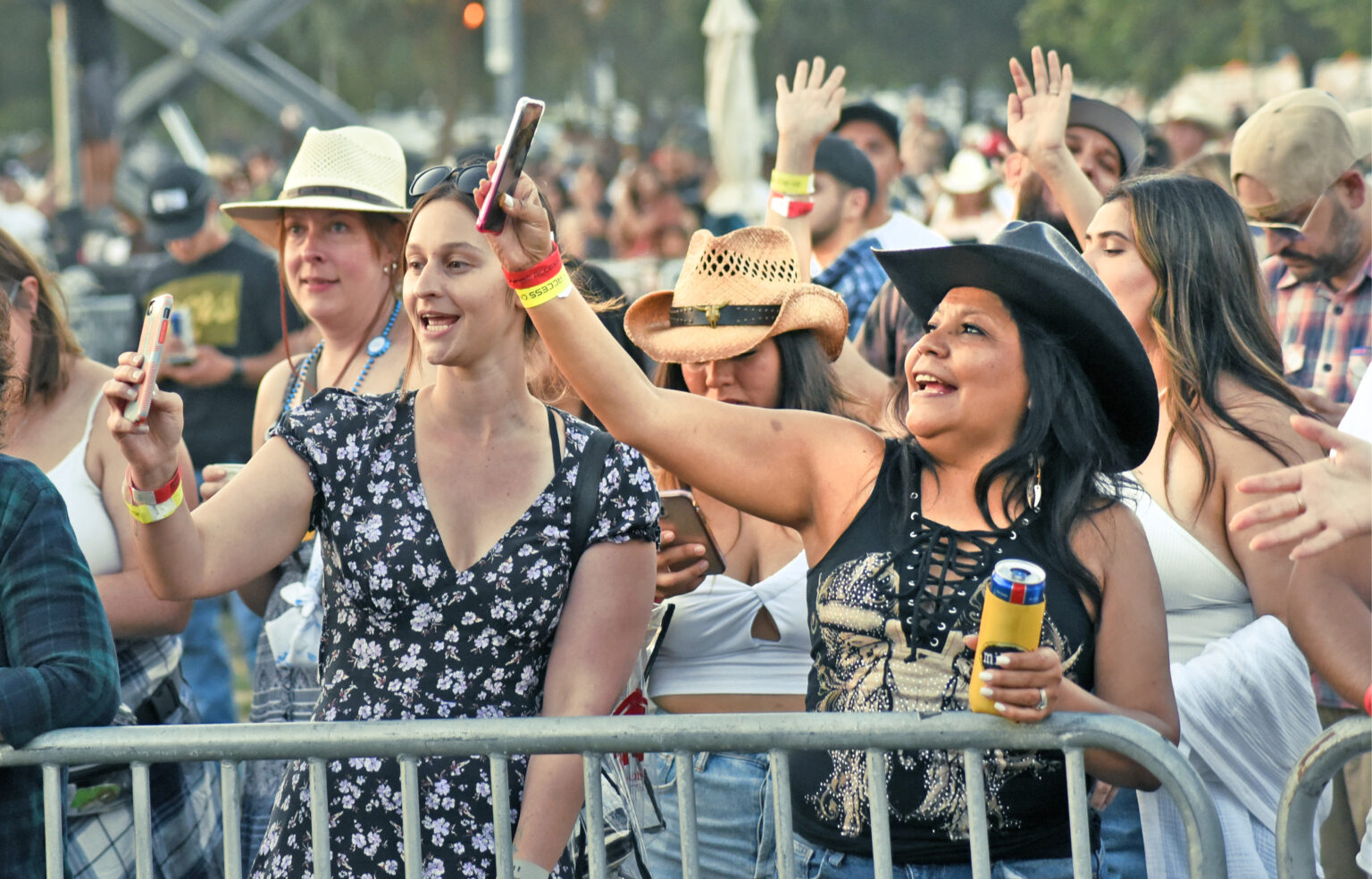 Boots, Brews and Brice Lee Brice performs in SCV for crowd of 8,000 at