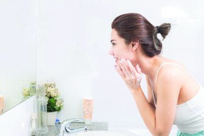 If the dropping temperatures instantly make your skin feel dry and uncomfortable, you’re not alone.