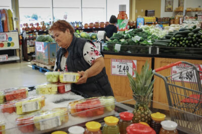 Mirna Hernandez shops at Superior Groceries in Victorville on Aug. 16, 2024. Photo by Ted Soqui for CalMatters