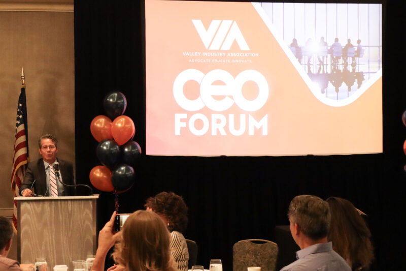 Presenter Fred Arnold speaks to the audience at the Valley Industry Association's CEO Forum at the Hyatt Regency Valencia in Valencia, Friday, Aug. 22, 2025. Kamryn Martell/The Signal