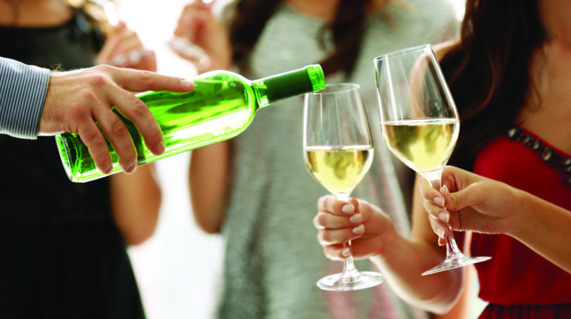 More than 50 wineries across Amador County celebrate the harvest with tastings, live music and classic activities such as grape stomps.  ©ADOBESTOCK 