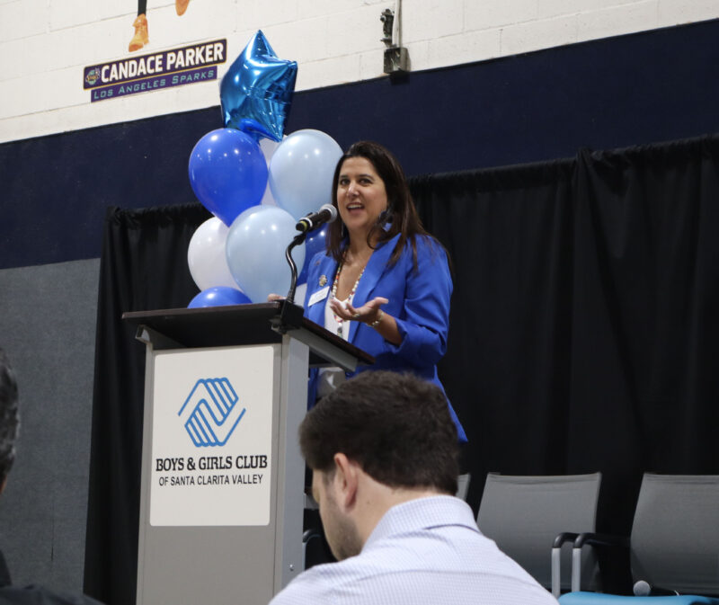 Jenny Ketchepaw, board president of the Boys & Girls Club of Santa Clarita Valley, starts the morning with opening remarks at the 2025 Great Futures Breakfast at the SCV Boys & Girls Club in Newhall, Calif., Wednesday, Oct. 1, 2025. Kamryn Martell/The Signal