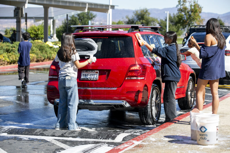 Students from the West Ranch High School marching band took part in the annual "Wet Ranch" car wash at Rancho Pico Junior High School on Saturday, Oct. 4, 2025. Habeba Mostafa/ The Signal