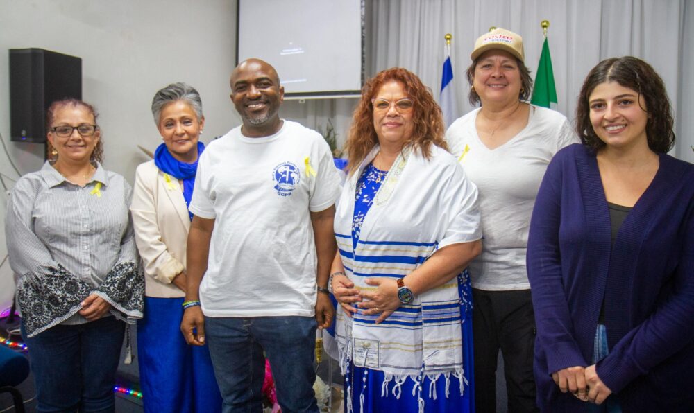 The Flags and Fellowship of Jews and Christians collective before the “Remembering Oct. 7” ceremony on Oct. 7, 2025 in Canyon Country, Calif. Katherine Quezada/The Signal