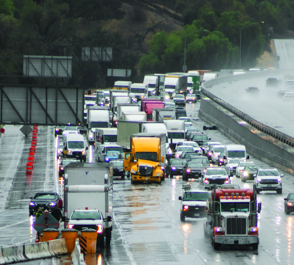 Two big rigs crashed on northbound Interstate 5, near the Valencia Boulevard off-ramp, Tuesday morning on Oct. 14, 2025. Habeba Mostafa/ The Signal