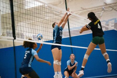 Canyon High’s Olivia Turner (4) goes for a spike during a match against Saugus on Aug. 28, 2025. Katherine Quezada/The Signal