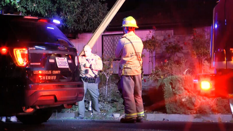 First responders were dispatched to a single-vehicle traffic collision on Peachland Avenue and Happy Valley Drive, Sunday, Oct. 26, 2025. Signal Staff/The Signal