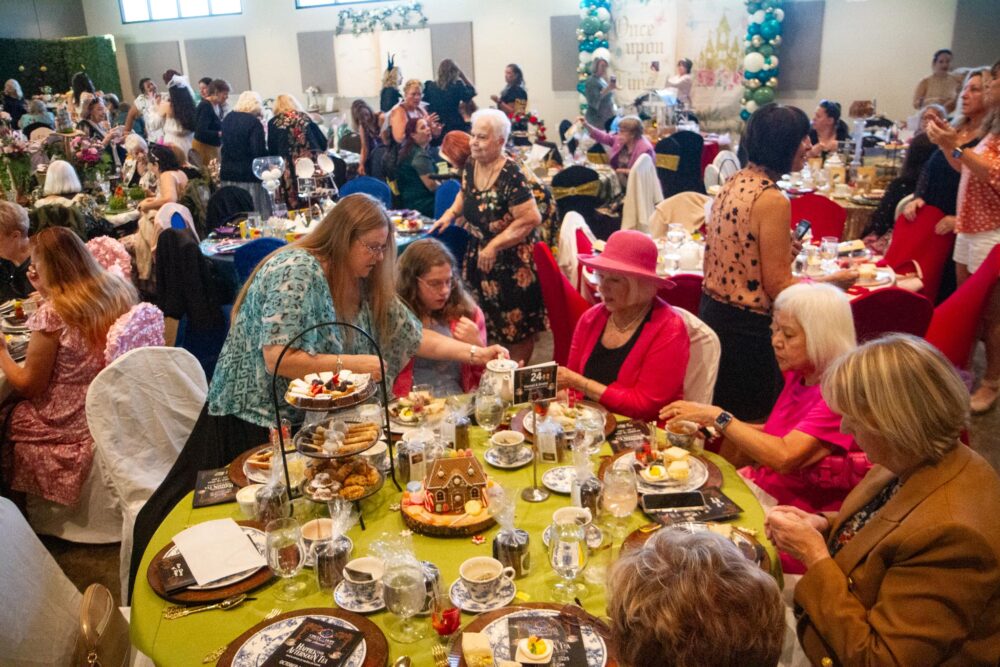 Hundreds of local residents and community leaders join the 21st annual Circle of Hope Tea aimed to support cancer patients on Oct. 18, 2025 at the Santa Clarita Valley Senior Center. Katherine Quezada/The Signal