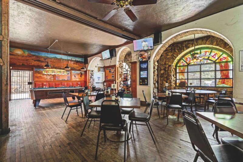 Built in the late 1920s, the rustic mountain roadhouse captures an authenticity that sets it apart from the typical Santa Clarita Valley dining scene. © Jeff Youngblood 