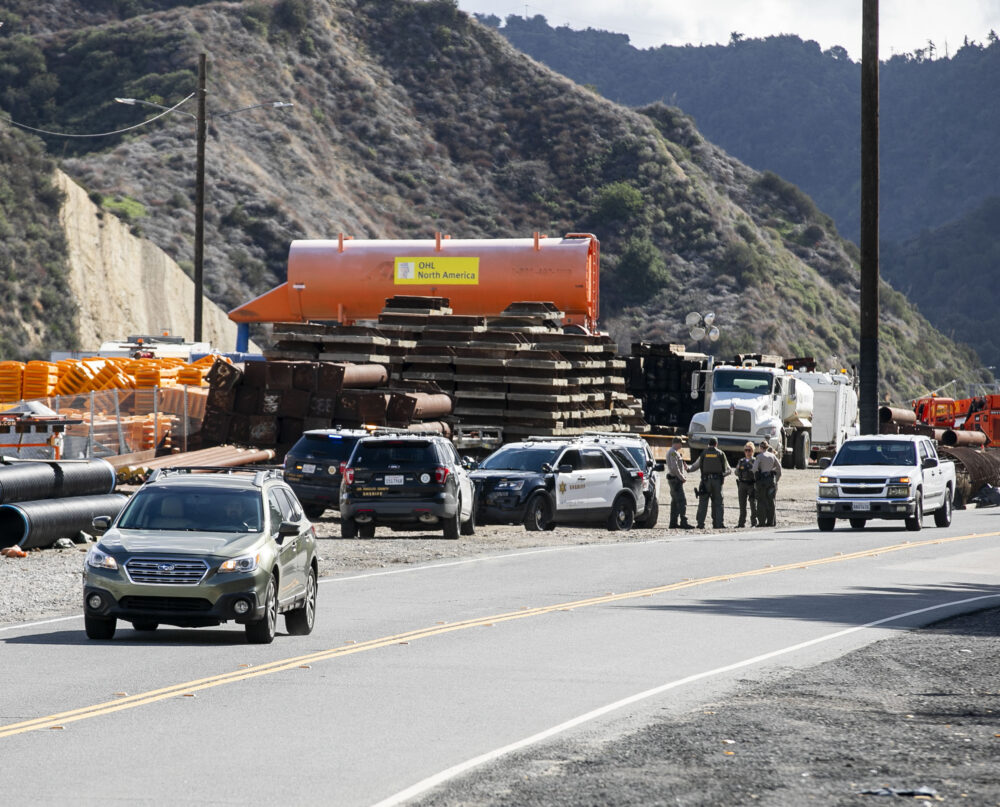Santa Clarita Valley Sheriff's Station deputies were dispatched to call of assault with a deadly weapon on Calgrove Boulevard near Interstate 5, Tuesday, Nov. 18, 2025. Habeba Mostafa/The Signal