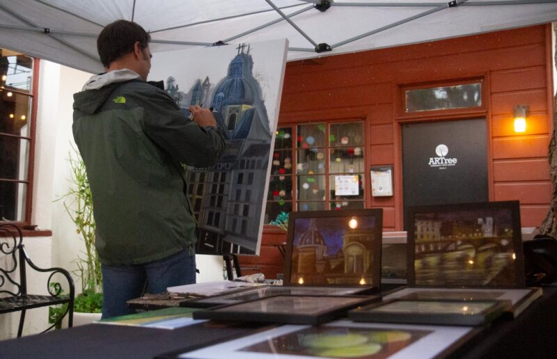 Artist and SCAA member Justin Pool live paints during The Santa Clarita Artists Association Gallery’s group art schow titled “Reflections” in Newhall on Saturday, Nov. 15, 2025. Katherine Quezada/The Signal