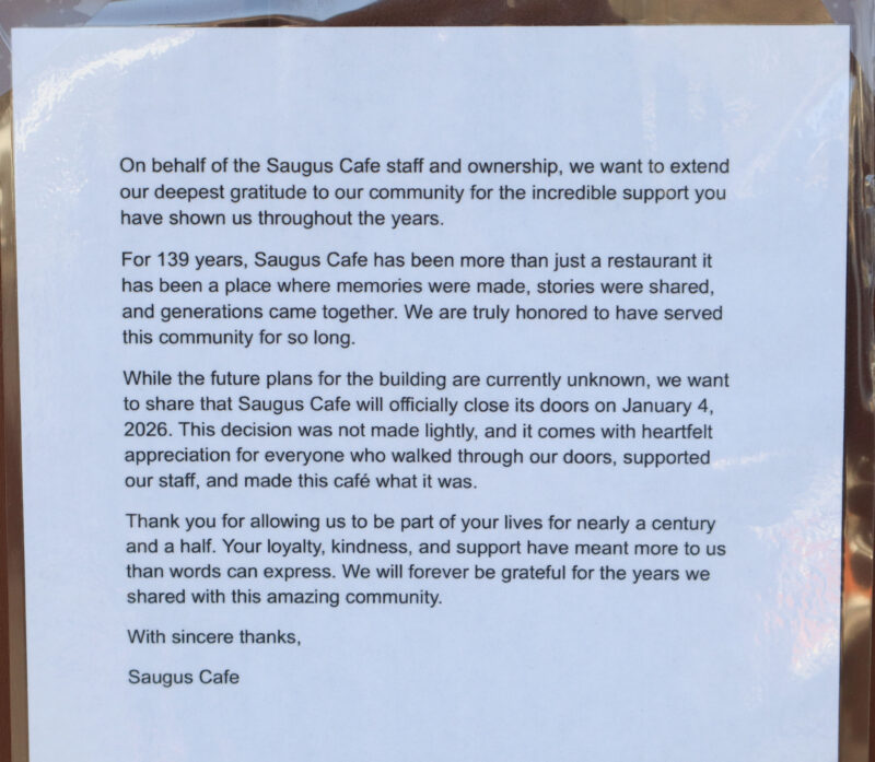 The statement was posted on the door announcing the closure, Monday, Dec. 29, 2025. Kamryn Martell/The Signal