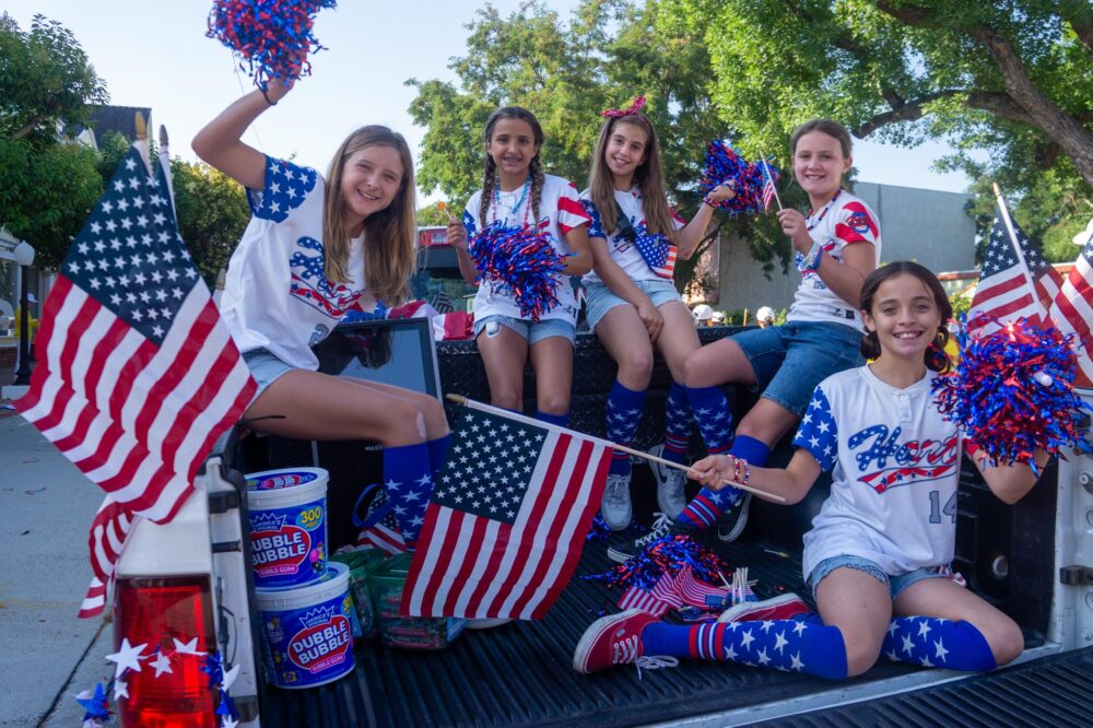 USA Softball Southern California Western District Champions at the Fourth of July Parade on July 4, 2025 in Santa Clarita, Calif. Katherine Quezada/The Signal