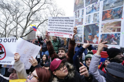 People gather to celebrate the capture of Venezuela leader Nicolás Maduro, outside the Federal District Court in Lower Manhattan where Venezuela leader Nicolás Maduro is expected to appear before a federal judge in New York City, on Jan. 5, 2026. Photo by Samira Bouaou.