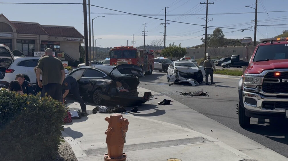 Read more about the article 7 treated at scene of multivehicle crash in Canyon Country  