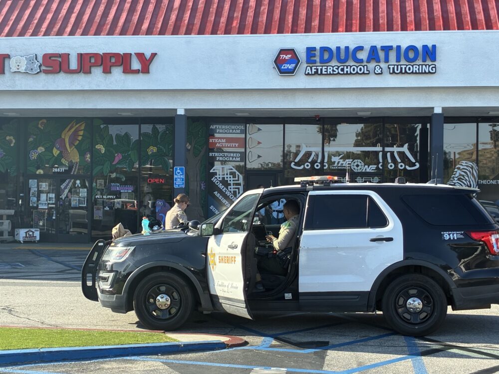 Santa Clarita Valley Sheriff's Station deputies respond to a mental health crisis at Seco Canyon Road and Bouquet Canyon Road, Thursday, April 30, 2026. Kamryn Martell/The Signal