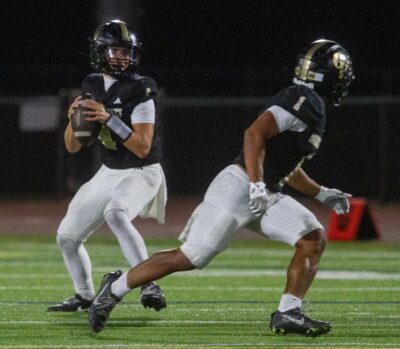 Golden Valley quarterback Jaxon Ray (4) and running back Aaron McCormick (1) during the first half of Friday’s game against Crescenta Sept. 4, 2026. Katherine Quezada/The Signal