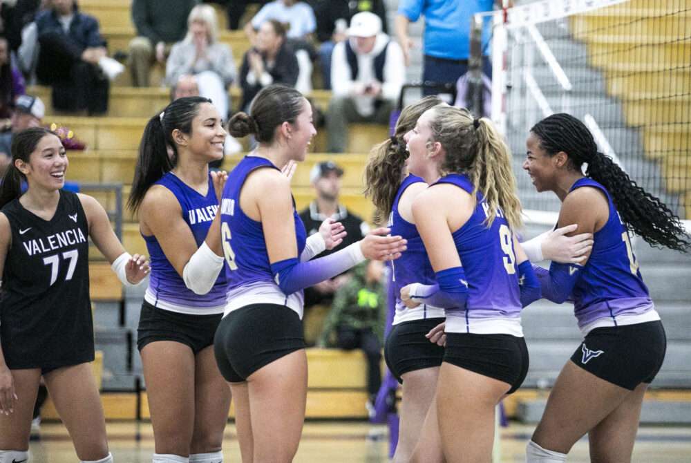 Read more about the article Valencia girls’ volleyball begins CIF playoffs with win over Western Christian  