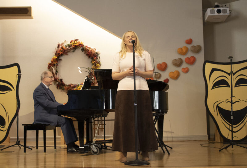 Sandy Schneiders performs 'How Could I Ever Know' from 'The Secret Garden' with Steven Applegate on piano at Santa Clarita Master Chorale's 'One Night Only' at Valencia United Methodist Church in Valencia, Calif', Sunday, Oct, 25. 2026 Audrey De Laura/The Signal