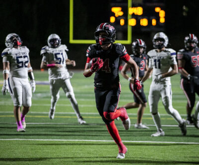 Hart wide receiver Matix Frithsmith (4) scores a touchdown during the first quarter of Friday's game against West Ranch at College of the Canyons on Friday, Oct. 9, 2026. Habeba Mostafa/ The Signal